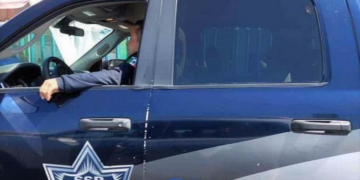 Exhiben a custodios impidiendo el acceso de las personas con discapacidad en el IMSS