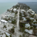 Numerosos domicilios en Florida experimentaron impactos debido a la arena dispersada por la marejada ciclónica ocasionada por el huracán Milton