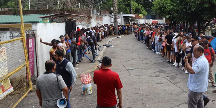 Las solicitudes de asilo en México disminuyen en casi un 50%