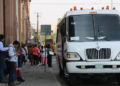 A los trabajadores les preocupan los recientes accidentes en los vehículos de transporte