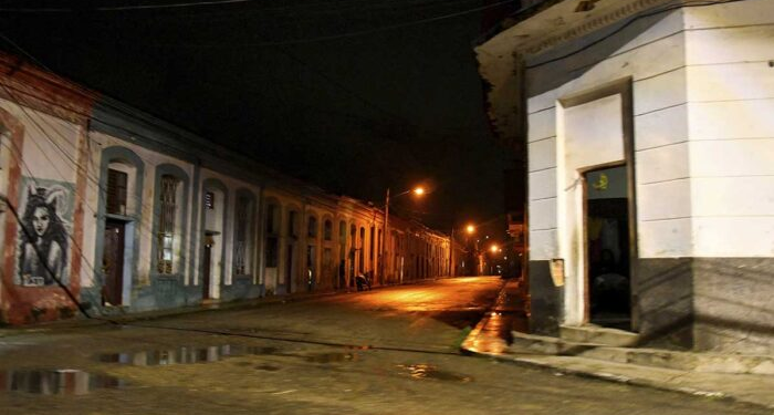 México ofrece apoyo de la CFE a Cuba para enfrentar apagones masivos