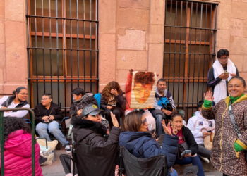 En Palacio de Gobierno se forman extensas filas para conseguir boletos para Luis Miguel