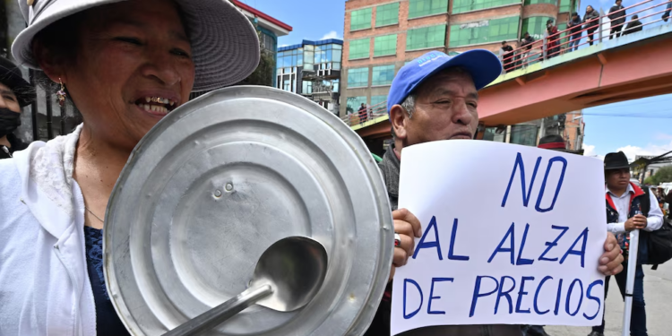 Empresarios alertan sobre la inminencia de un colapso en Bolivia debido a la crisis económica y los conflictos políticos que se están suscitando