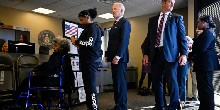 Joe Biden emite voto anticipado en Delaware