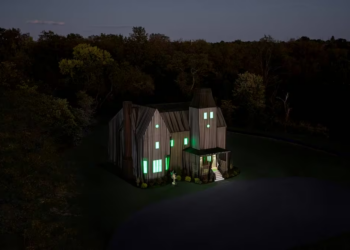 Cómo es la nueva casa de Beetlejuice que los seguidores pueden rentar