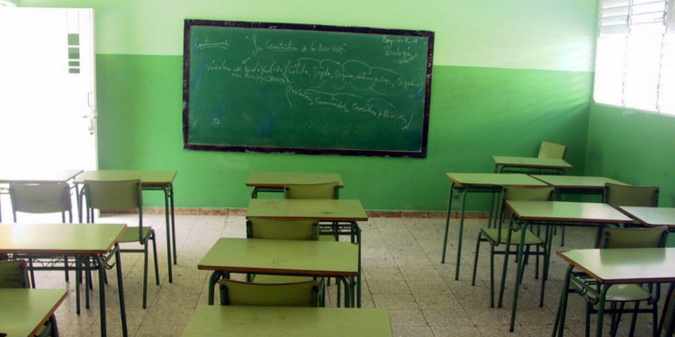Las escuelas que no den asueto serán castigadas