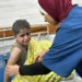 “No hay cirujanos ni una sola ambulancia… Los heridos llegan a pie o en carros tirados por animales”: el relato de uno de los pocos médicos que quedan en Gaza