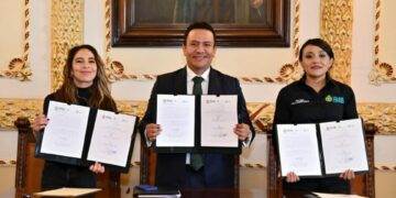 El Ejecutivo estatal y el Colegio de Notarios unen esfuerzos para brindar apoyo a las familias de Pozos