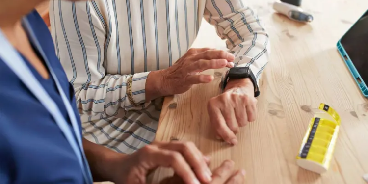 Cada vez más, los relojes inteligentes se emplean para detectar desde ataques al corazón hasta enfermedades como el mal de Parkinson