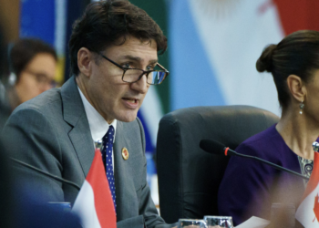 Sheinbaum envía carta a Trudeau tras anuncio de Trump sobre aranceles a México