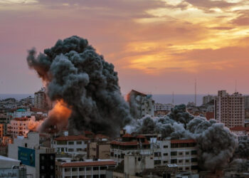 Video | Bombardea Israel 25 objetivos libaneses, pese a negociaciones de alto el fuego