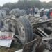 Muere chofer de tráiler en volcadura sobre carretera a Matehuala