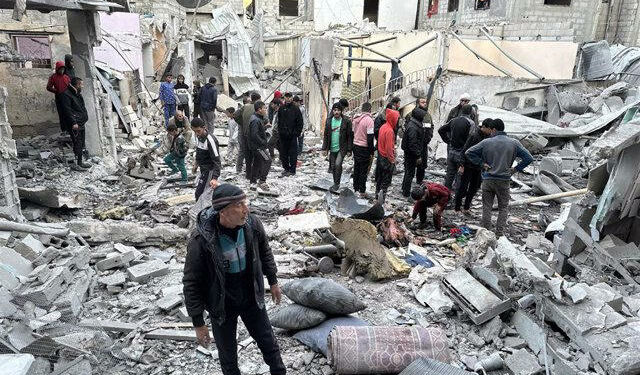 Bombardeo israelí en campo de refugiados de Gaza deja 17 muertos