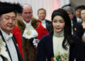 Corea del Sur | El caos de un impopular presidente, su esposa y un bolso DIOR