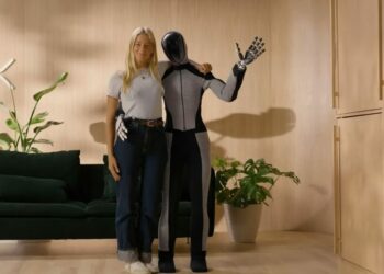 Neo, el robot que haría las tareas del hogar