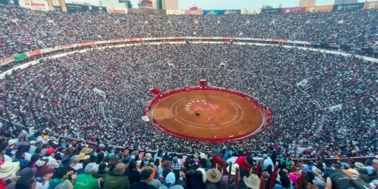 Hoy, la corrida Guadalupana en la Plaza México