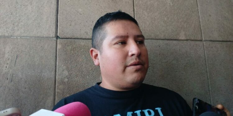 Acusan fraude de una agencia de viajes vinculada a un trabajador del Gobierno