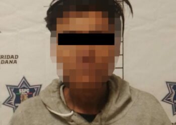Hombre es detenido por robo de señalética en avenida Observatorio