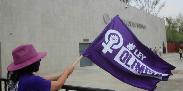 Absuelven a Diego “N” de alterar fotos de alumnas del IPN con IA