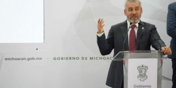 Gobernador de Michoacán pide que alcaldesa de Coalcomán renuncie y enfrente denuncias por narco