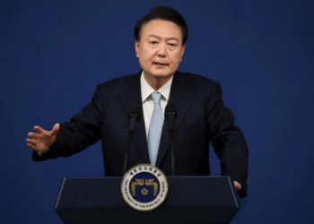 La oposición de Corea del Sur presenta una moción para destituir a Yoon