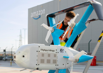 Amazon prueba con éxito el uso de drones de reparto en Italia