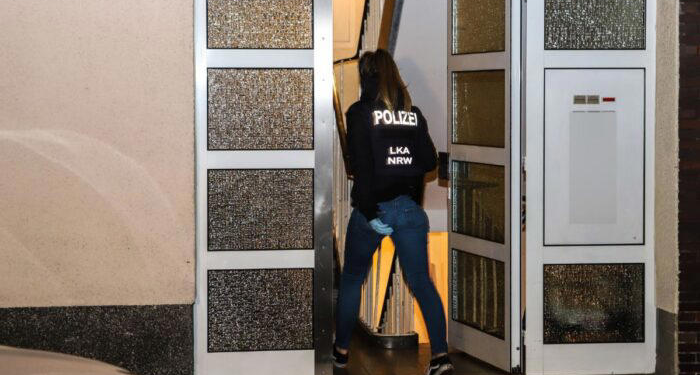En Brescia, detienen a una monja en operativo contra la mafia italiana