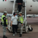 La esposa del individuo que intentó desviar un avión revela sus motivos, se disculpa y hace un llamado desesperado