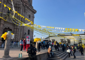 Potosinos llenan la Basílica de Guadalupe a pesar del frío intenso para honrar a la Virgen de Guadalupe