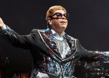 Time nombra a Elton John como ícono del año por sus más de 60 años de carrera