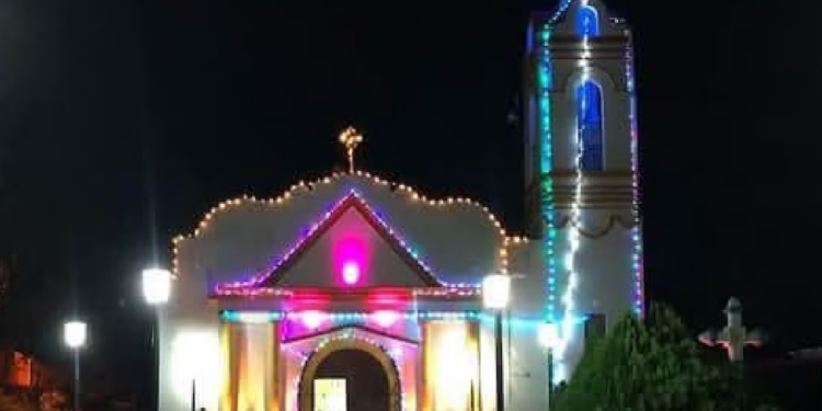 Explosión de pirotecnia deja 30 personas heridas en una capilla de Guerrero