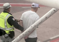 Trasladan al penal de Puente Grande al hombre que trató de desviar un avión de Volaris