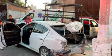 Un fuerte choque en Soledad ocasiona graves destrozos