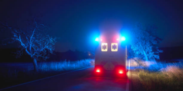 Individuo fallece tras sufrir lesiones en una volcadura en la carretera libre Rioverde-San Luis