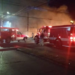Fuego consume un vehículo en avenida Fleming