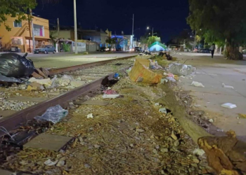 Tianguis navideño genera una gran cantidad de basura en la zona de Hernán Cortés