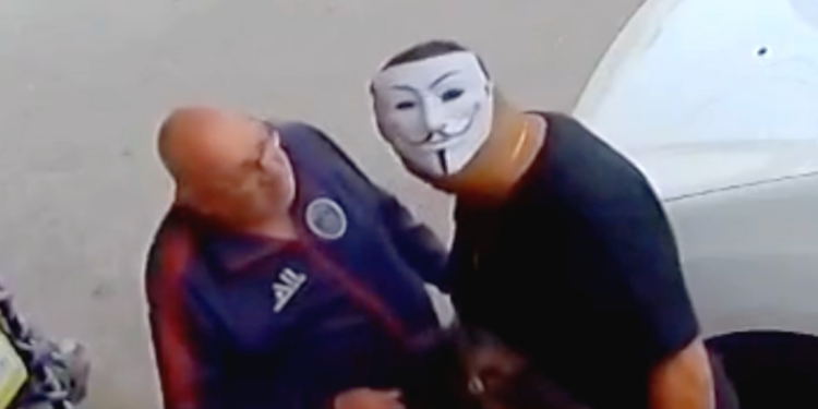 VIDEO: Un hombre acabó con la vida de su vecino durante una disputa por el volumen de la música