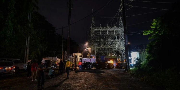 Puerto Rico enfrenta apagón masivo en plena víspera de Año Nuevo
