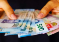 ¿Cuándo será el primer pago con el aumento del salario mínimo en 2025?