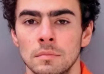 Luigi Mangione es formalmente acusado del asesinato de un alto ejecutivo