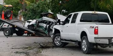 Taxista muere tras ser chocado por una camioneta