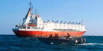 Piratas exigen 10 mdd tras secuestrar buque