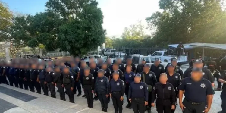 Detienen a 67 policías de Chiapa de Corzo, incluyendo al director