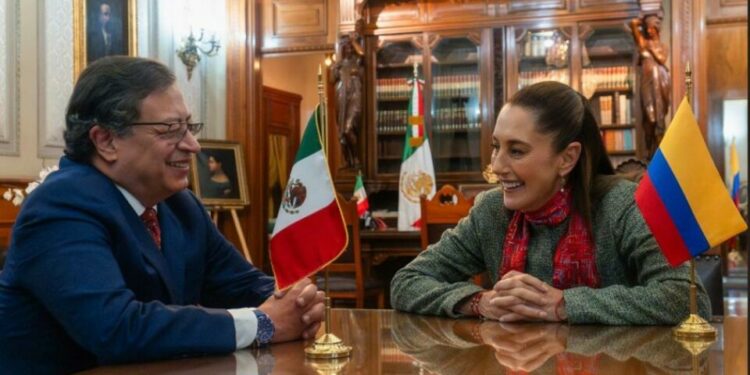 Sheinbaum aplaude el acuerdo entre Trump y Petro; México participará en la reunión de CELAC sobre migración