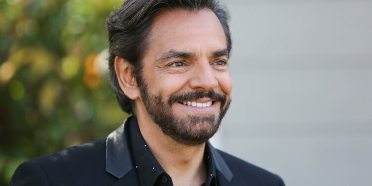 Eugenio Derbez pierde sus oficinas y su antigua residencia por los incendios en Los Ángeles