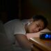Dormir después de la 1:00 am: el verdadero impacto en tu cerebro y salud mental