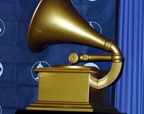 Grammy 2025: ¿De qué hablan las canciones nominadas a Mejor Canción?