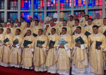 México enfrenta escasez de sacerdotes