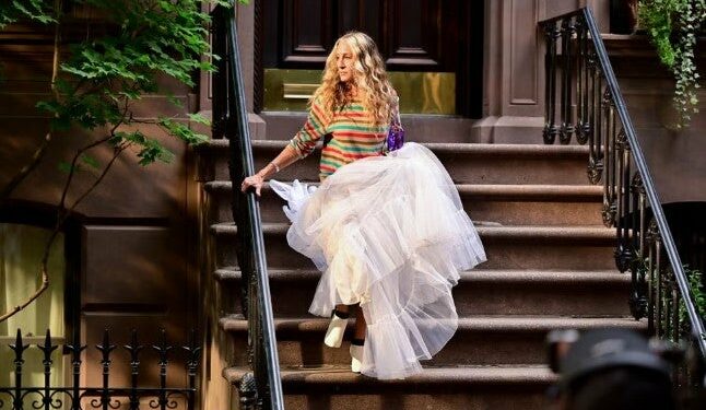 Dueña del icónico edificio de Carrie Bradshaw en ‘Sex and the City’ solicita a los fans que se mantengan alejados