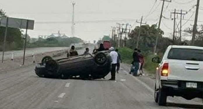 Familia sufre accidente hay tres lesionados